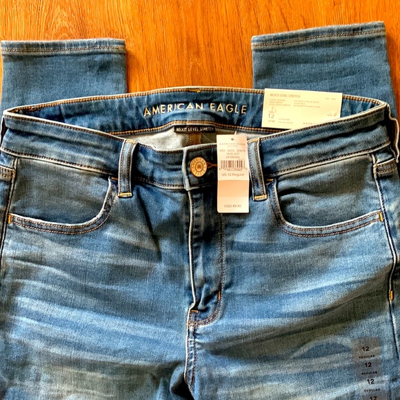 Fresh bright 12 regular hi-rise American Eagle Jeggings NWT - Picture 4 of 4